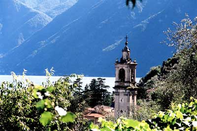 Italy,Lombardy,Lake Como,holiday rentals,vacations apartments,vacation rentals,
flats and rooms to rent,self catering,bed and breakfast,vacancy,
