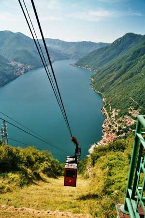 Italy,Lombardy,Lake Como,holiday rentals,vacations apartments,vacation rentals,
flats and rooms to rent,self catering,bed and breakfast,vacancy,
